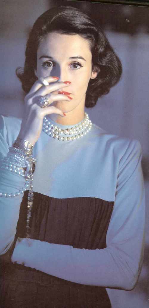 long pearl necklace