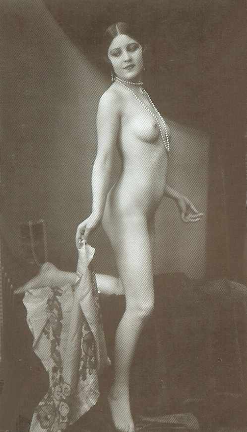 pearls nude