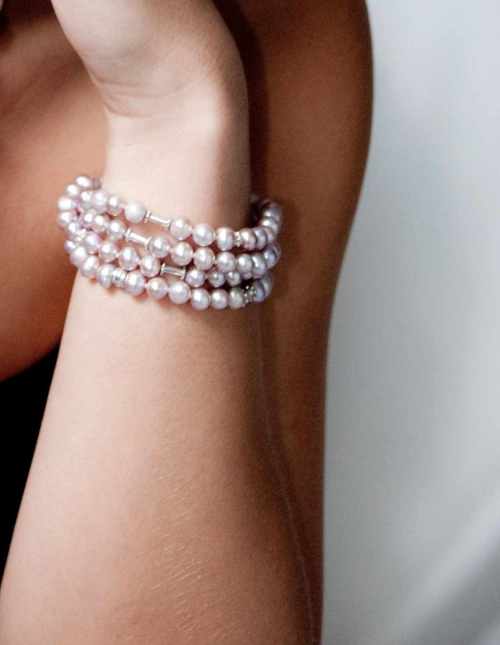 Pearl Cuff Mauve 