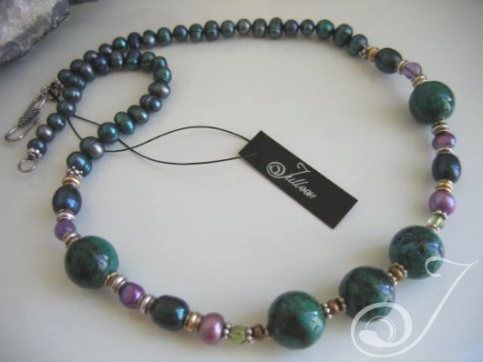 Claudia Necklace VO410