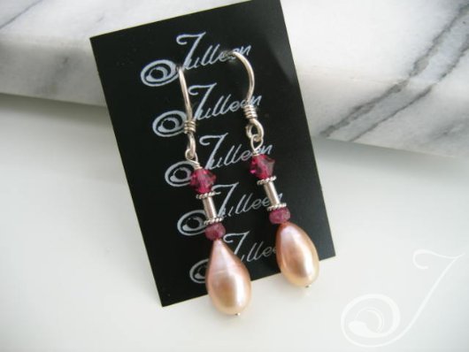 Deidre Pearl Cluster Earrings E037-26