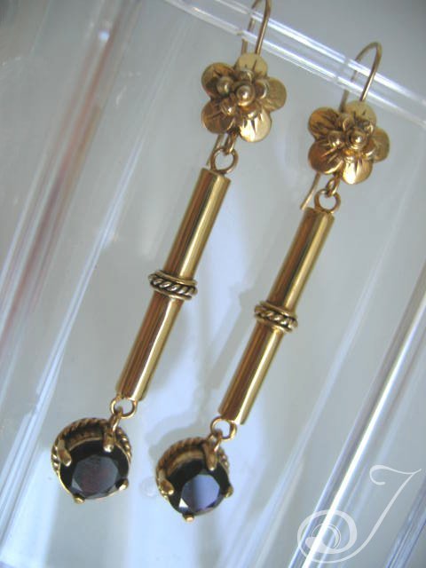 Franny Garnet Drop Earrings E079