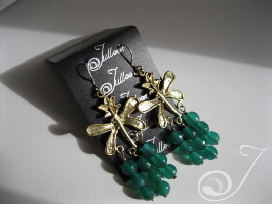 Emerald Green Agate Cluster Earrings E100.01