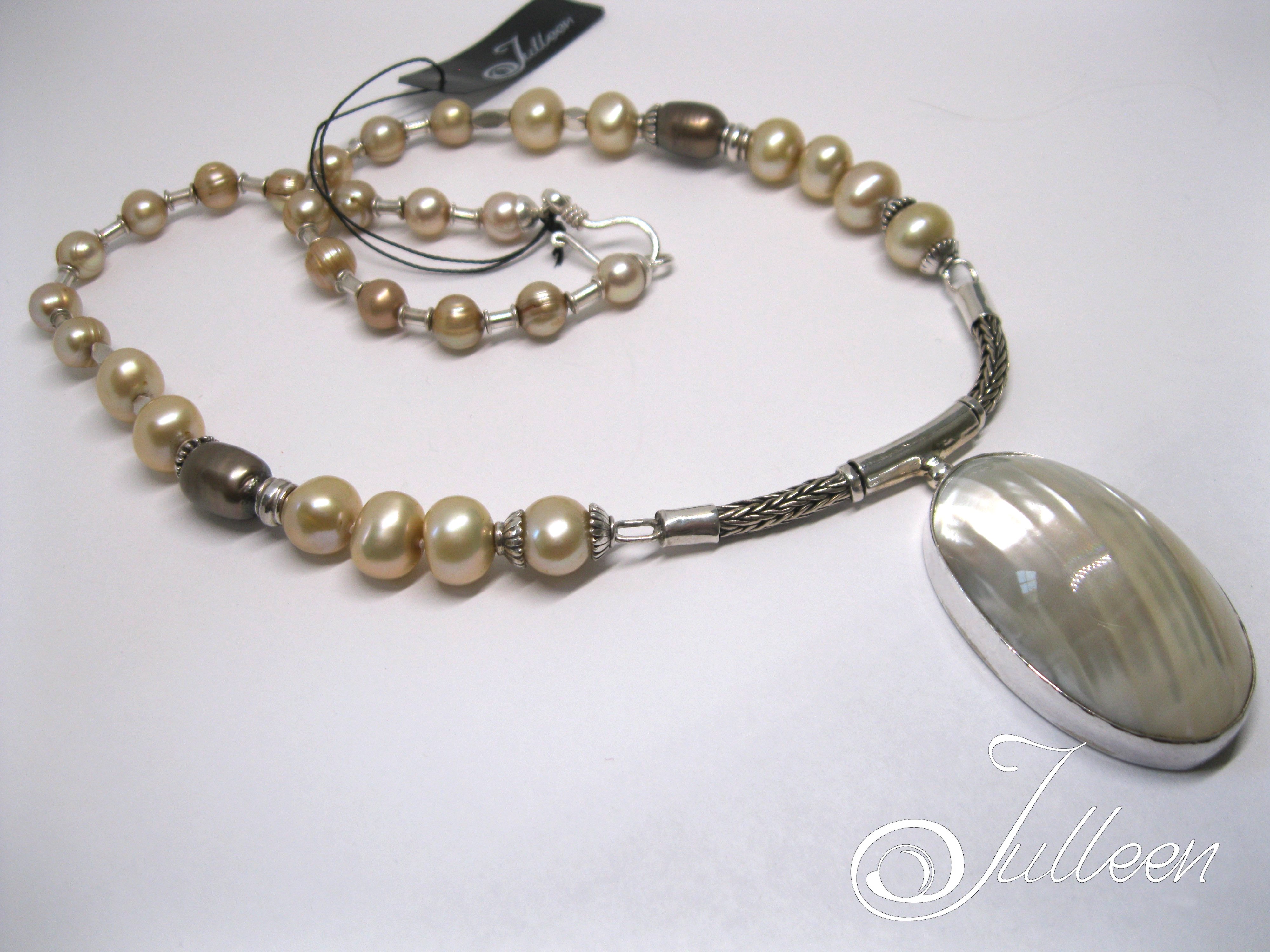 Annie Cream Pearl Necklace 003