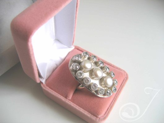 Bling-Ring-Pearl-CZ-Ring-RS0011