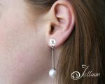 E078_02_Model.Faye-Pearl Earring