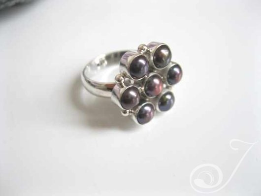 Flower-Ring-Black-RPR001