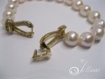 Hepburn-Classic-White-Pearl-Bracelet-Bling-Clasp-in-Gold-Vermeil