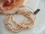 Peachy-Crush-Pearl-Cuff-Bracelet-BR009-01