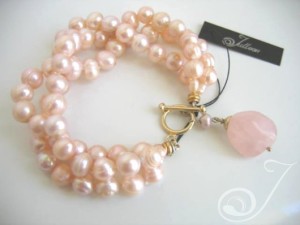 Tessa-Pink-Pearl-Bracelet-BR007P_B