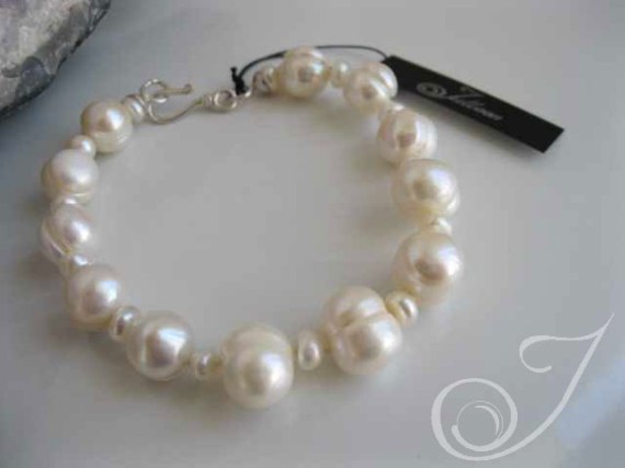 White-Cloud-Pearl-Bracelet-PL206_B