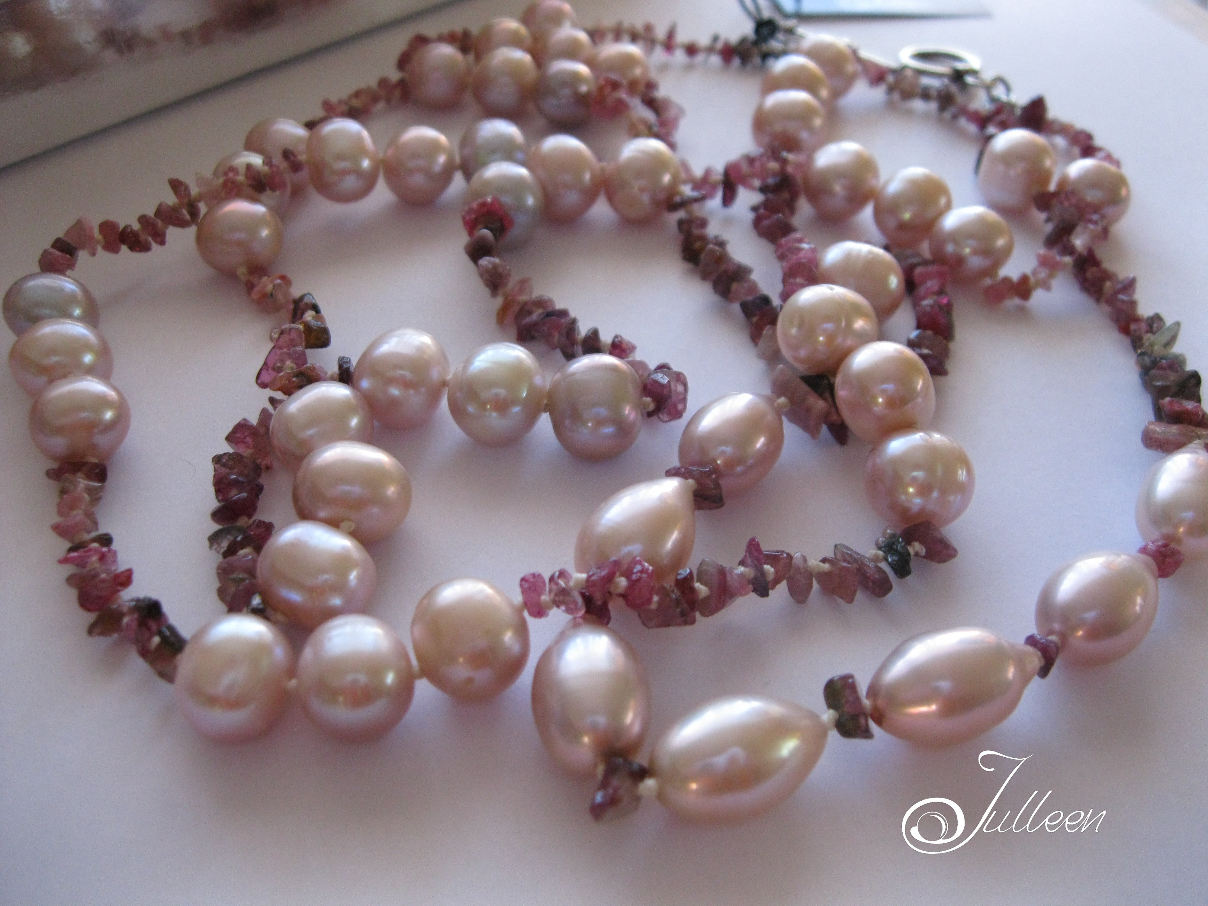 stunning-tourmaline-long-pearl-necklace