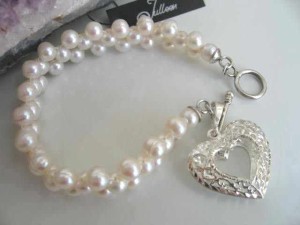 Bridal Heart Pearl Bracelet