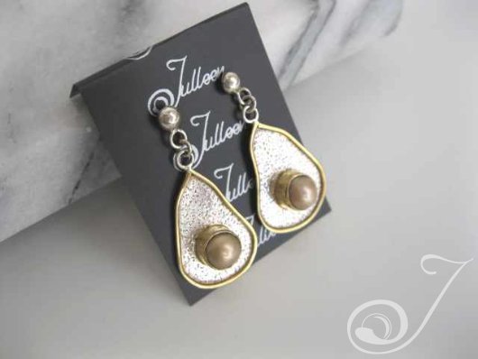 Gold-Egg-Earring-376.02