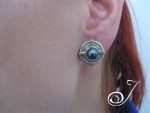 E210.05-PEACOCK-GREEN-PEARL-EARRING-MODEL2