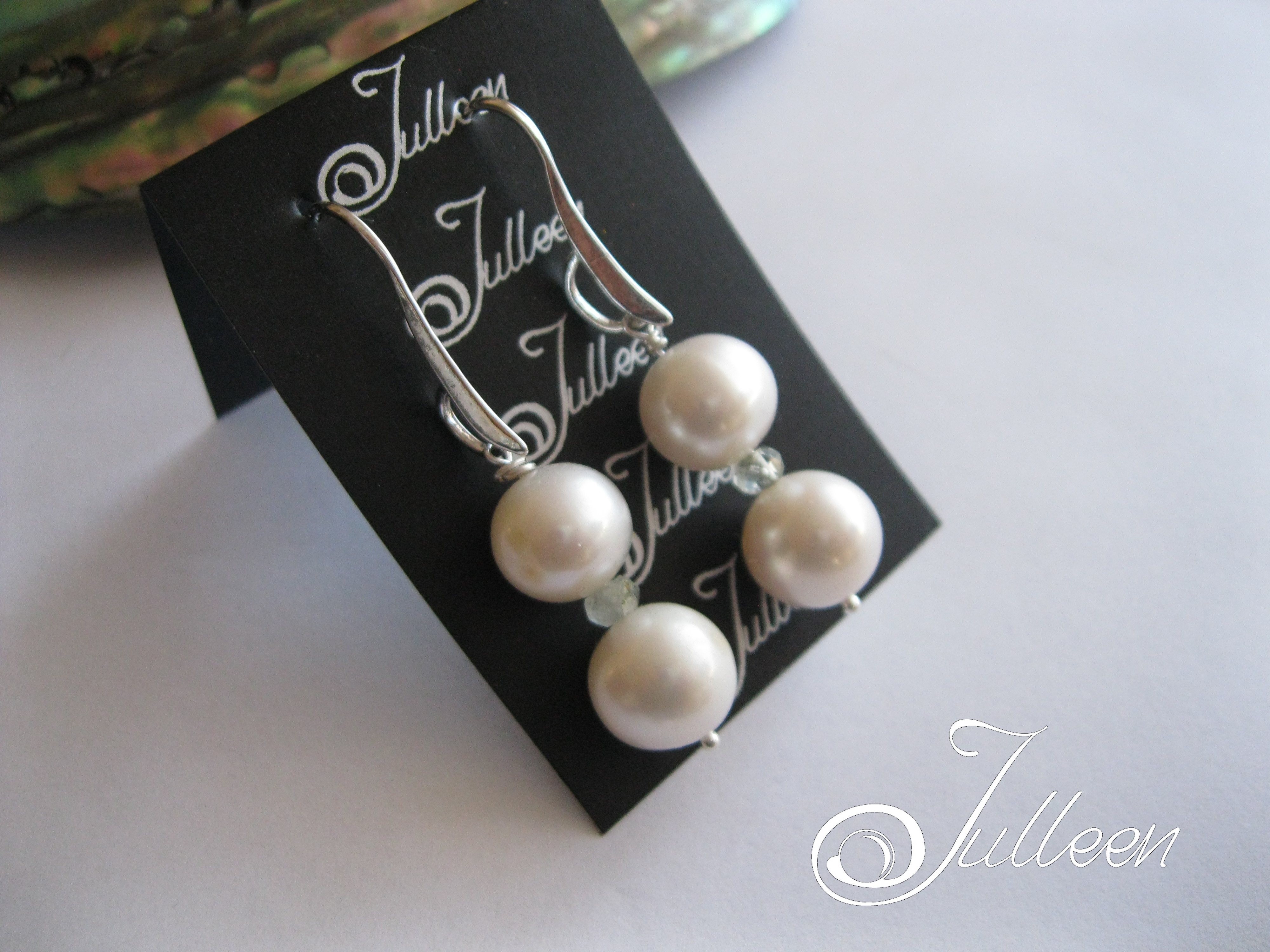 paddle-pearl-earrings