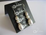 E037.06-White-Triple.Pearl_.Earring (1)