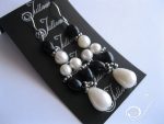 E039-black-and-white-exoctic-pearl-earring-julleen2