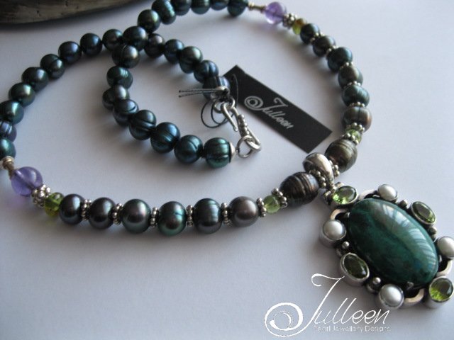 chrysocolla-pendamt-necklace-Julleen-JD015