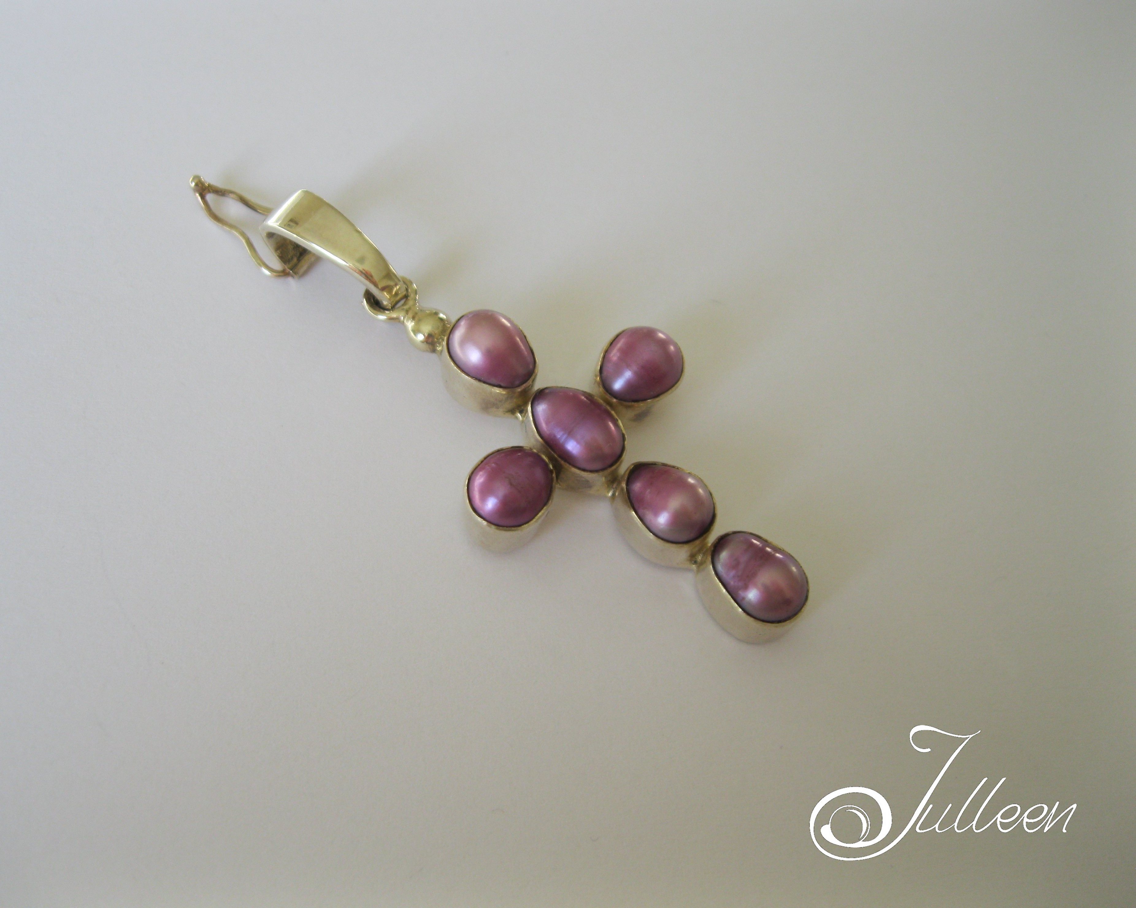 lavender Pearl Cross 001