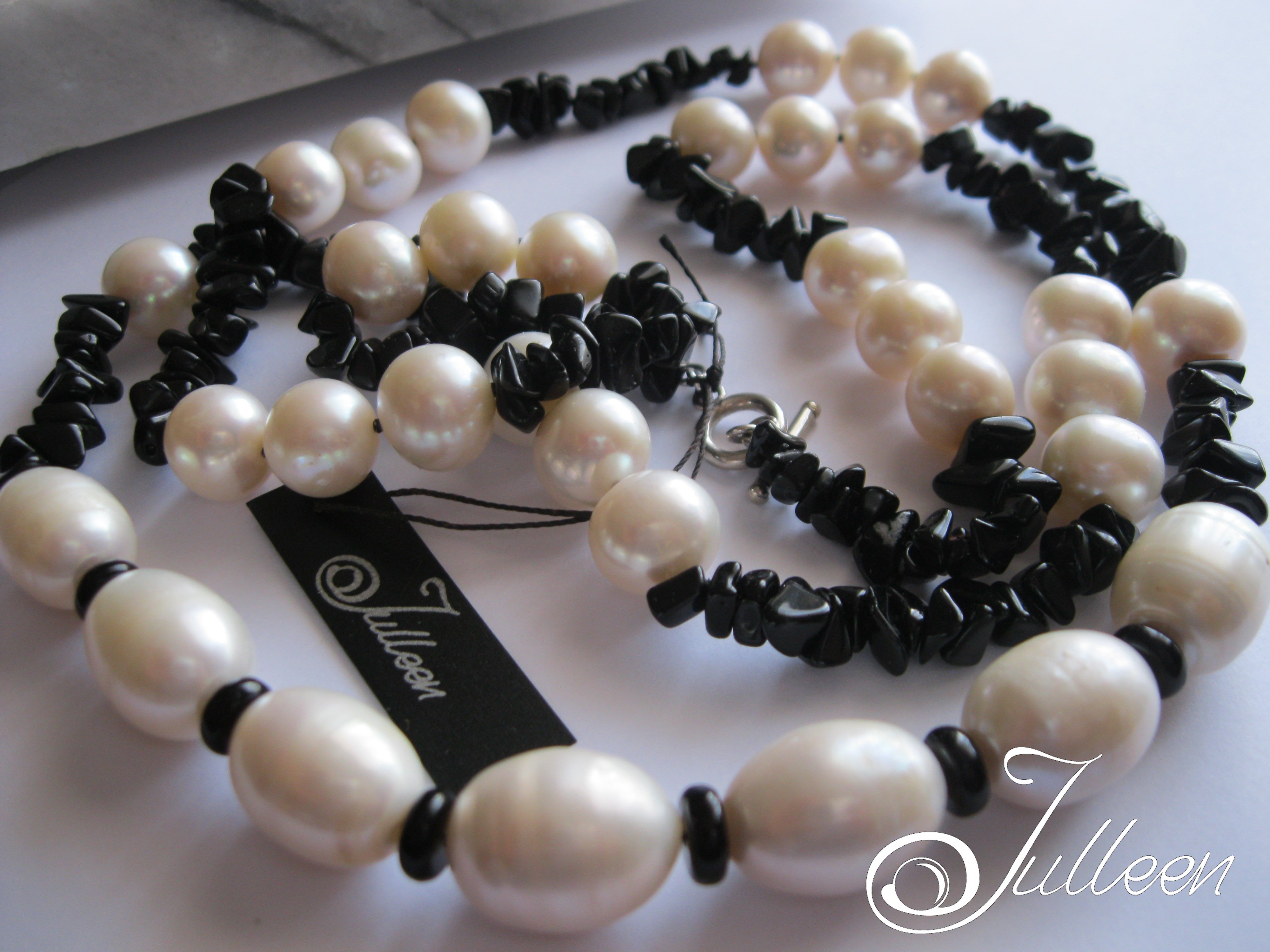 obsidian-white-pearl-necklace-Julleen4